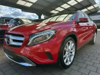 Gebraucht Mercedes GLA250 211 PS (155 kW) 2016 Rot SUV