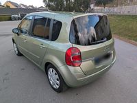 Gebraucht Renault Modus Dynamique 75 PS (55 kW) 2009 Grün Van / Kleinbus