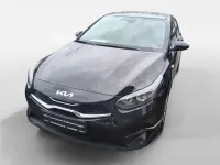 Gebraucht Kia Ceed Vision 140 PS (102 kW) 2025 1k zilinaschwarz met Kleinwagen