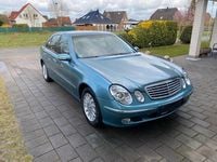 Gebraucht Mercedes E240 177 PS (130 kW) 2002 Blau Limousine