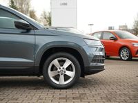 gebraucht Skoda Karoq 2.0TDI 4X4 DSG ANHÄNGERKUPPLUNG+FREISPRECH