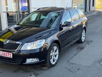 Gebraucht Skoda Octavia Elegance 140 PS (102 kW) 2012 Schwarz Kombi
