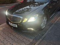 Gebraucht Mercedes E250 AMG line 204 PS (150 kW) 2010 Schwarz Limousine