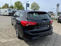Usata Ford Focus ST-Line 120 CV (88 kW) 2021 Nero Station wagon