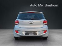 Gebraucht Hyundai i10 Passion 67 PS (49 kW) 2016 Silber Kleinwagen