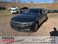 Gebraucht VW Passat R-line 200 PS (147 kW) 2022 Mangangrau metallic Kombi