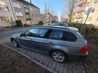 Gebraucht BMW 318 143 PS (105 kW) 2010 Grau Kombi