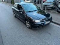 Gebraucht Opel Astra 125 PS (91 kW) 2004 Schwarz Limousine
