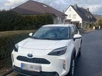 Gebraucht Toyota Yaris Cross Business Edition 116 PS (85 kW) 2023 Weiß SUV