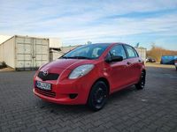 Gebraucht Toyota Yaris 69 PS (50 kW) 2007 Rot Kleinwagen