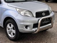 Gebraucht Daihatsu Terios 105 PS (77 kW) 2010 Grau SUV