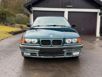 Gebraucht BMW 316 105 PS (77 kW) 1995 Grün Limousine