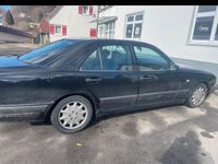 Gebraucht Mercedes E240 Classic 170 PS (125 kW) 1998 Schwarz Limousine