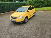 Gebraucht VW Fox 54 PS (39 kW) 2006 Gelb Kleinwagen