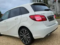Gebraucht Mercedes B180 109 PS (80 kW) 2016 Weiß Kleinwagen