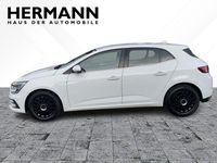 Gebraucht Renault Mégane IV Intens 116 PS (85 kW) 2022 Weiß Limousine