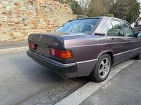 Second-hand Mercedes 190 122 CP (89 kW) 1993 Mov Berlinǎ