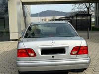 gebraucht Mercedes E200 W210