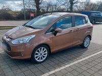 Gebraucht Ford B-MAX Titanium 125 PS (91 kW) 2017 Braun Van / Kleinbus