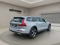 Gebraucht Volvo V60 CC 145 PS (106 kW) 2024 Kombi