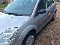 Gebraucht Ford Fiesta 80 PS (58 kW) 2005 Silber Kleinwagen