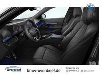 Neu BMW 550e Performance 489 PS (359 kW) 2026 Schwarz Kombi