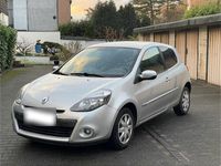 Gebraucht Renault Clio III Dynamique 75 PS (55 kW) 2011 Silber Kleinwagen