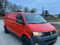 Gebraucht VW Transporter 140 PS (102 kW) 2013 Rot Van