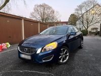 Gebraucht Volvo V60 Ocean Race 119 PS (87 kW) 2013 Blau Kombi