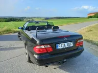 Gebraucht Mercedes CLK200 163 PS (119 kW) 2001 Schwarz metallicschwarz Cabrio
