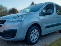 Gebraucht Peugeot Partner Tepee Active 98 PS (72 kW) 2017 Silber Van / Kleinbus