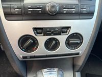 Gebraucht Skoda Octavia Ambiente 105 PS (77 kW) 2008 Silber Limousine