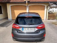 Gebraucht Ford Fiesta Cool & Connect 86 PS (63 kW) 2018 Grau Kleinwagen