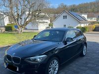Gebraucht BMW 114 102 PS (75 kW) 2012 Schwarz Kleinwagen