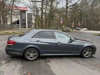 Gebraucht Mercedes E250 Avantgarde 204 PS (150 kW) 2013 Grau Limousine