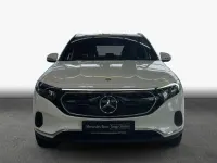 Gebraucht Mercedes EQA250 Progressive 139 kW (190 PS) 2023 Polarweiß SUV