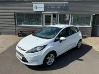 Gebraucht Ford Fiesta Trend 82 PS (60 kW) 2009 Weiß Limousine
