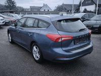 Gebraucht Ford Focus Active X 125 PS (91 kW) 2020 Grau Kombi