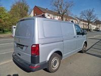 Gebraucht VW Transporter 102 PS (75 kW) 2018 Silber Van