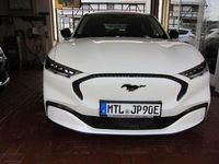 Gebraucht Ford Mustang Mach-E 197 kW (269 PS) 2023 Starweiß metallic SUV