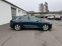 Gebraucht Audi e-tron Advanced Plus 230 kW (313 PS) 2022 Blau SUV