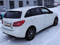 Gebraucht Mercedes B200 156 PS (114 kW) 2012 Weiß Van / Kleinbus