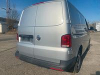 Gebraucht VW Transporter 150 PS (110 kW) 2020 Silber Van