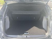 Gebraucht Peugeot e-2008 GT 114 kW (156 PS) 2024 Met selenium grau SUV