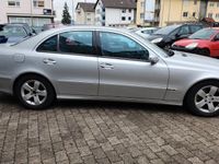 Gebraucht Mercedes E220 150 PS (110 kW) 2003 Silber Limousine