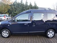 Gebraucht Dacia Dokker Lauréate 102 PS (75 kW) 2018 Blau metallic Van / Kleinbus
