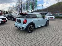 Gebraucht Mini Cooper S 192 PS (141 kW) 2019 Sonderlack ice blue Kleinwagen