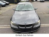 Gebraucht BMW 325 Advantage 218 PS (160 kW) 2007 Grau Limousine