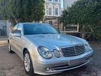 Gebraucht Mercedes E320 204 PS (150 kW) 2003 Silber Limousine