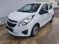 Gebraucht Chevrolet Spark 68 PS (50 kW) 2011 Weiß Kleinwagen